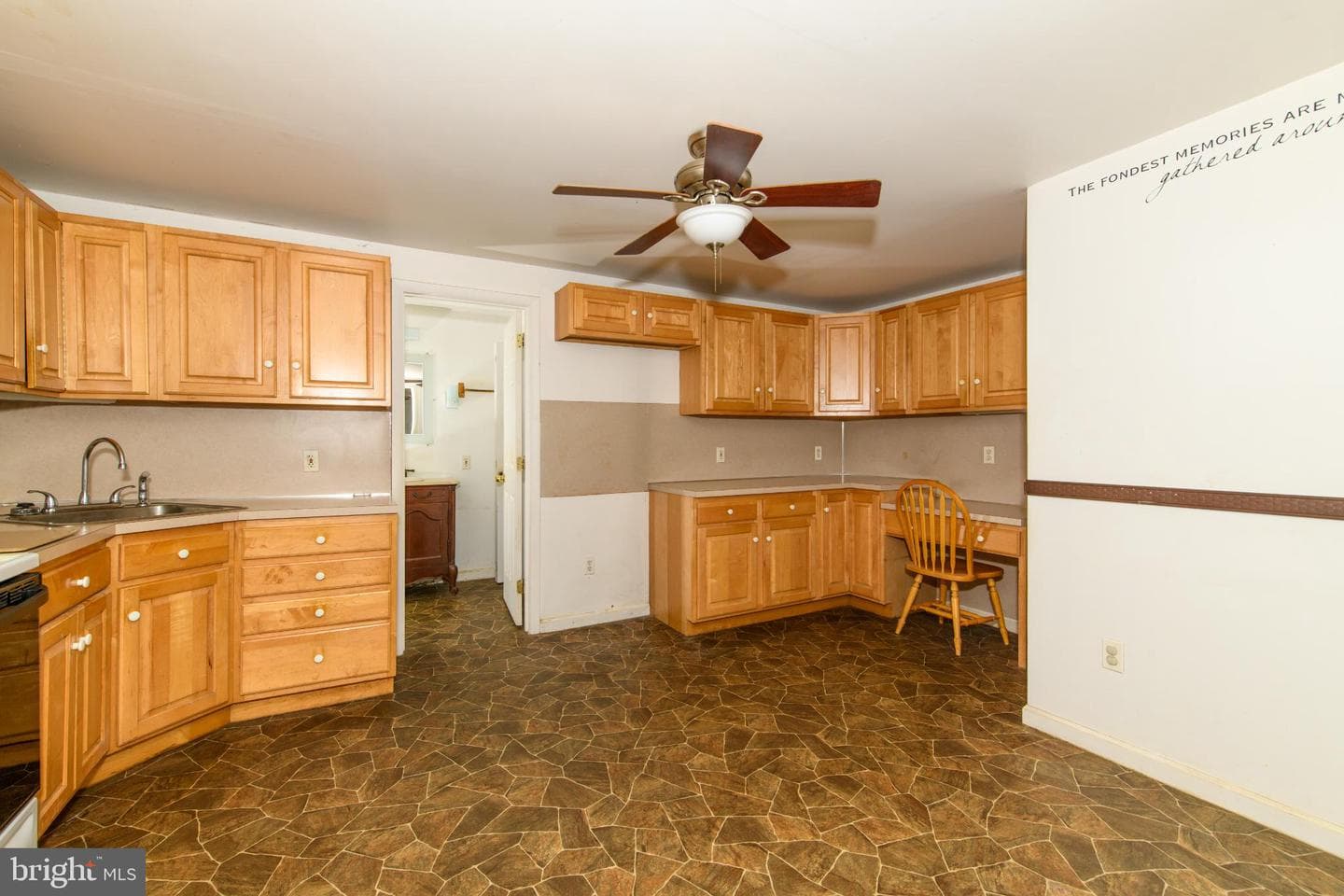 7921 Corning Road photo 14