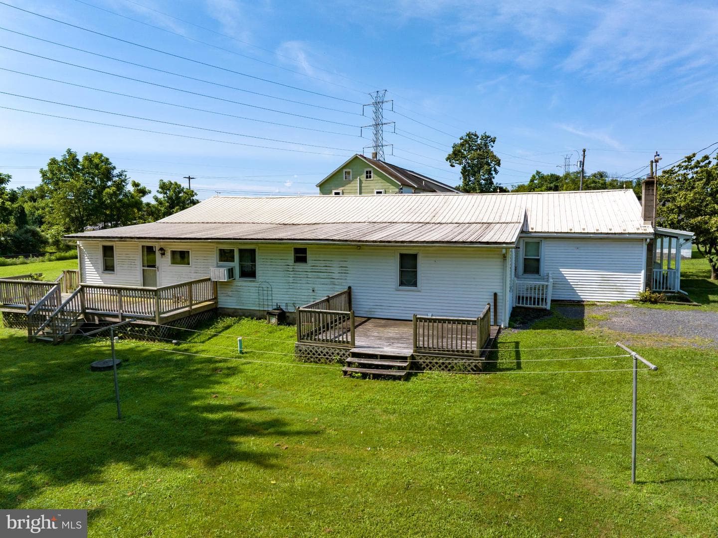 7921 Corning Road photo 37