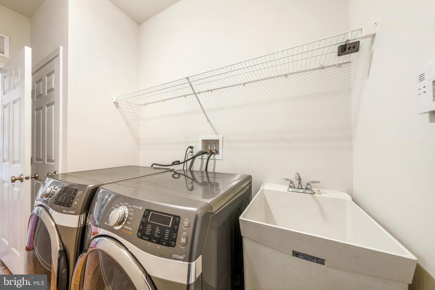 7433 Cedar Road photo 26
