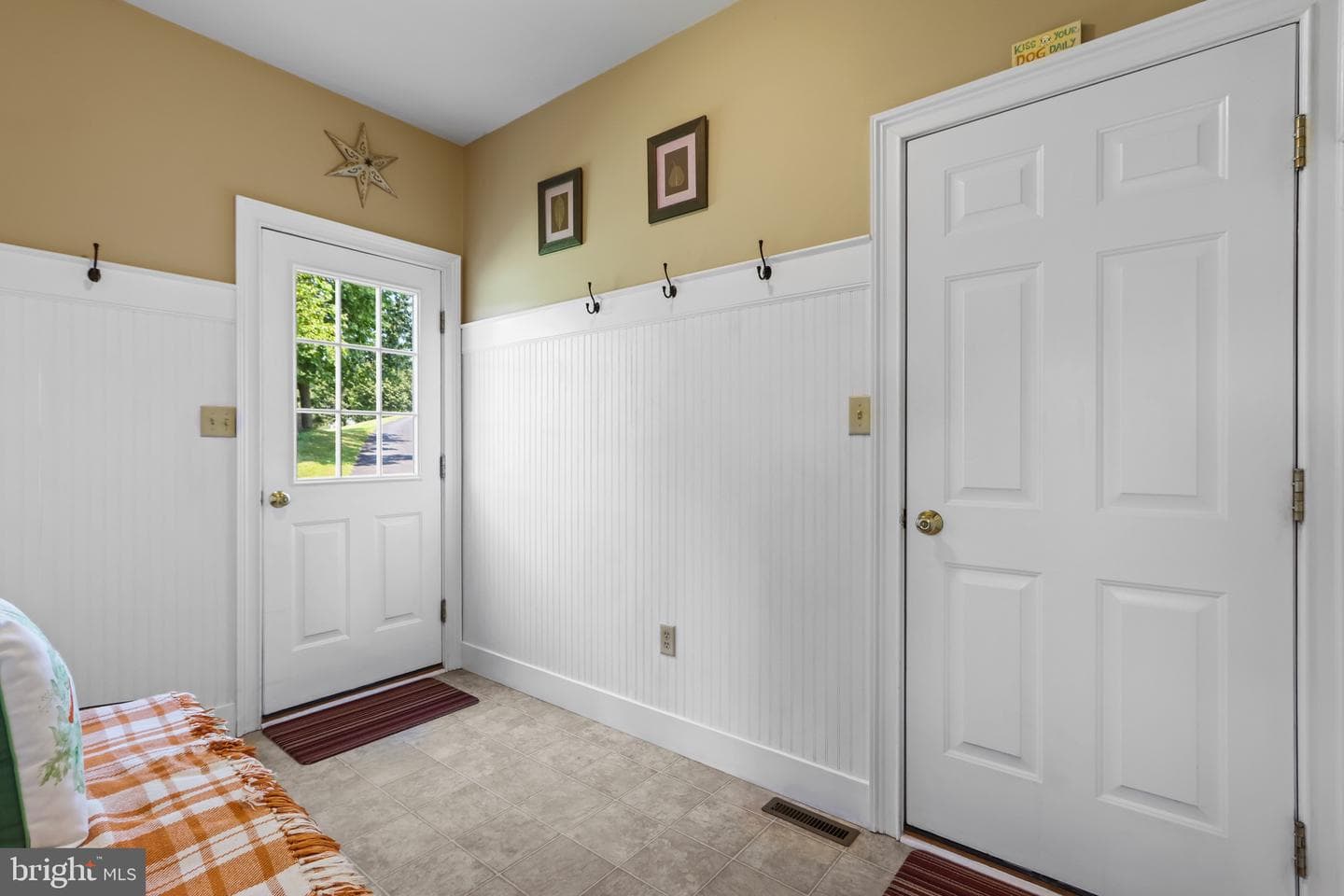 2932 Silver Creek Circle photo 17