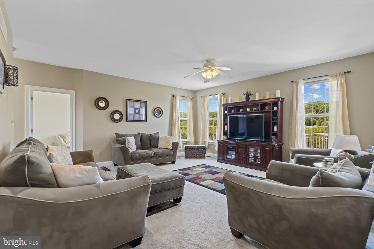 2932 Silver Creek Circle photo 6