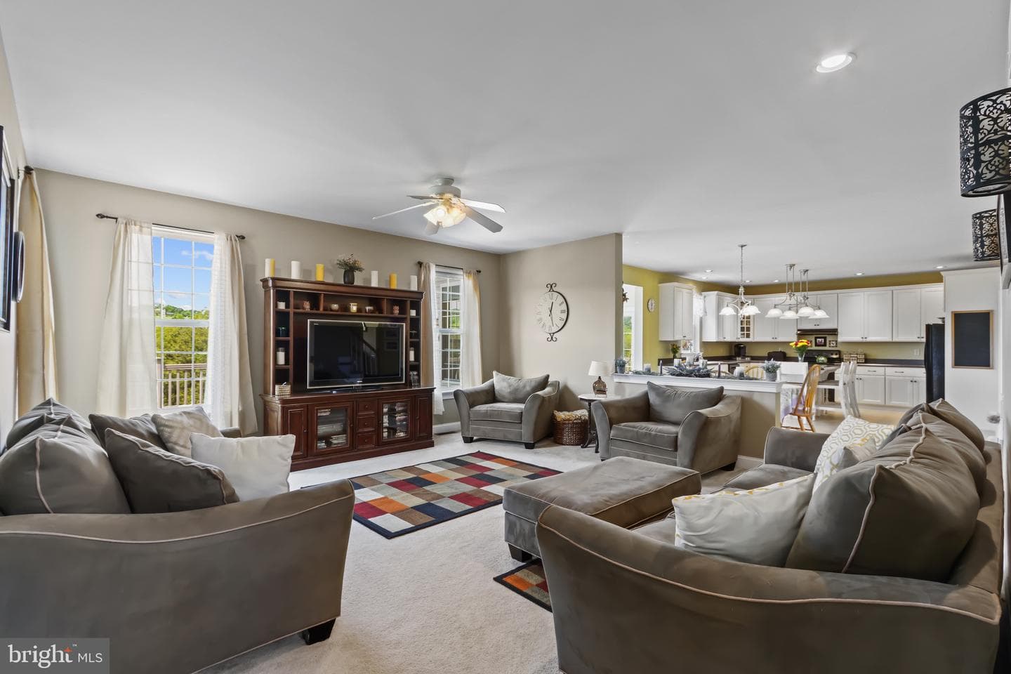 2932 Silver Creek Circle photo 7