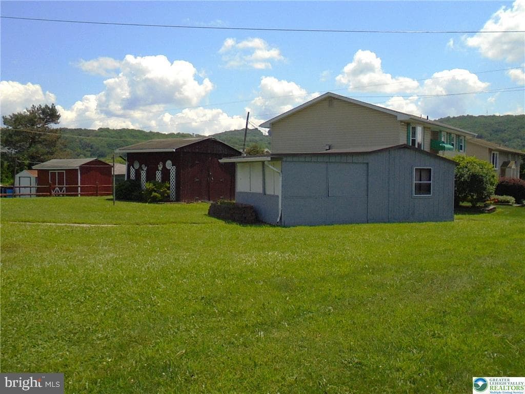 826 E Federal Street photo 22
