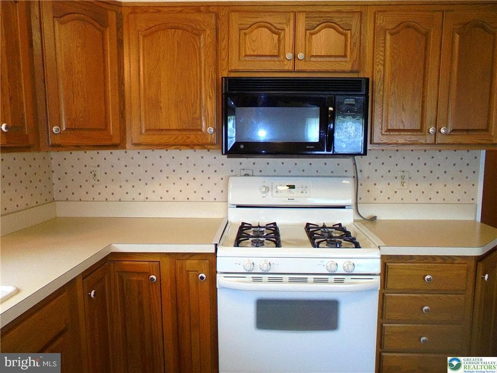 826 E Federal Street photo 6