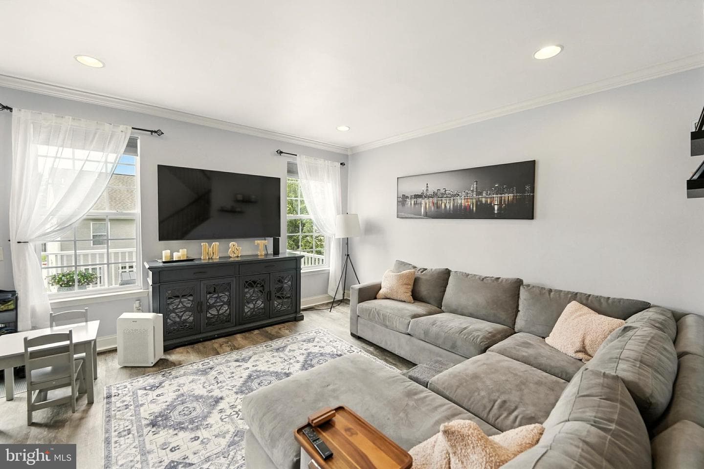 2426 S Wood Street photo 13
