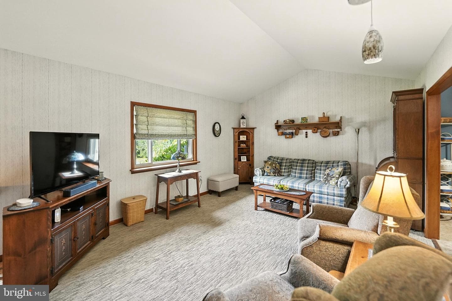 6176 Ridge Road photo 3