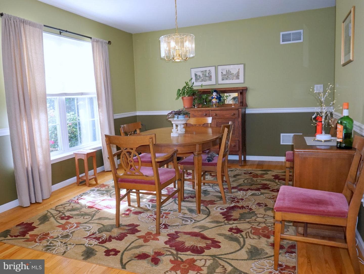 6007 Timberknoll Drive photo 3
