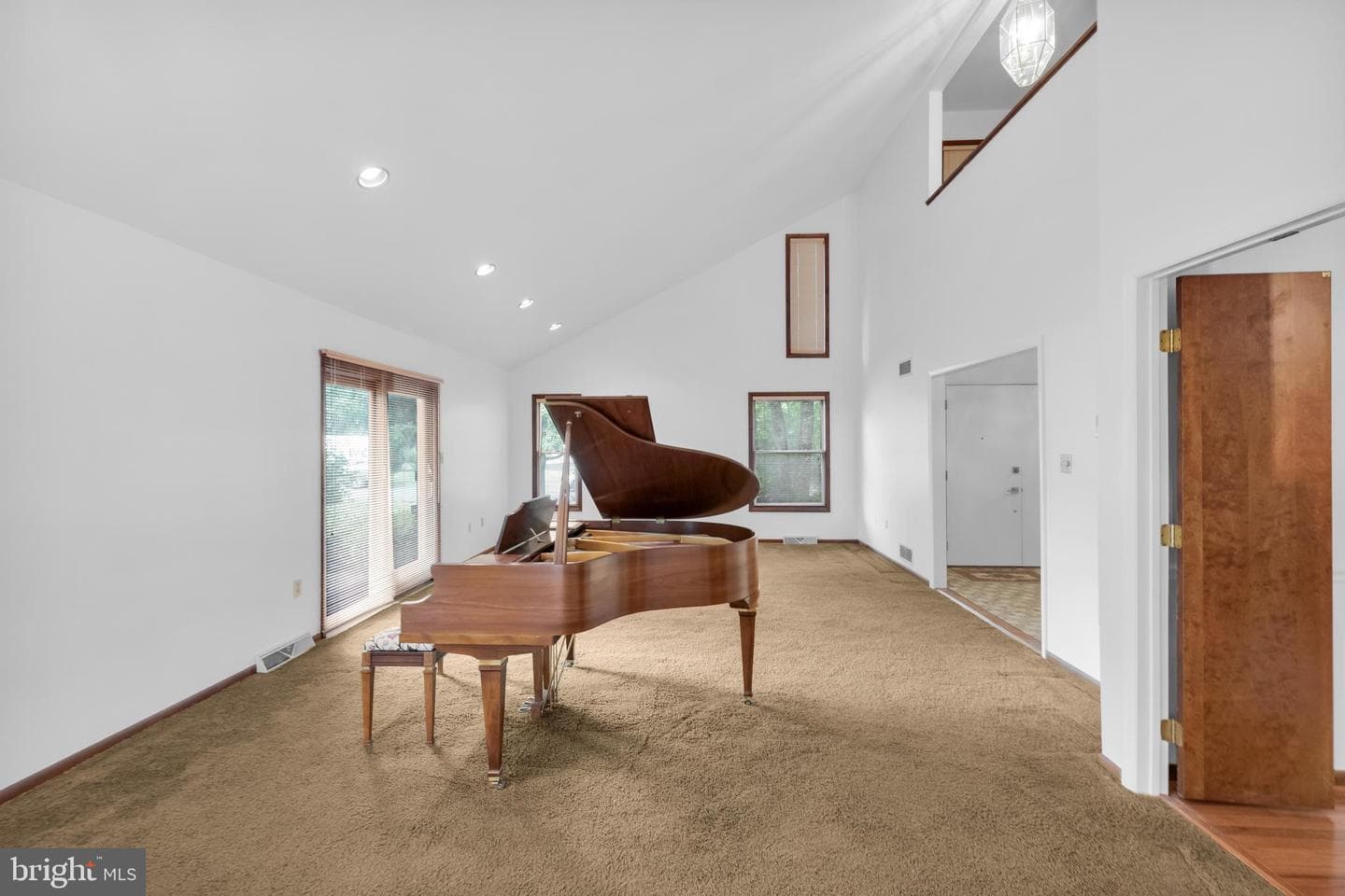 3908 Short Hill Drive photo 6