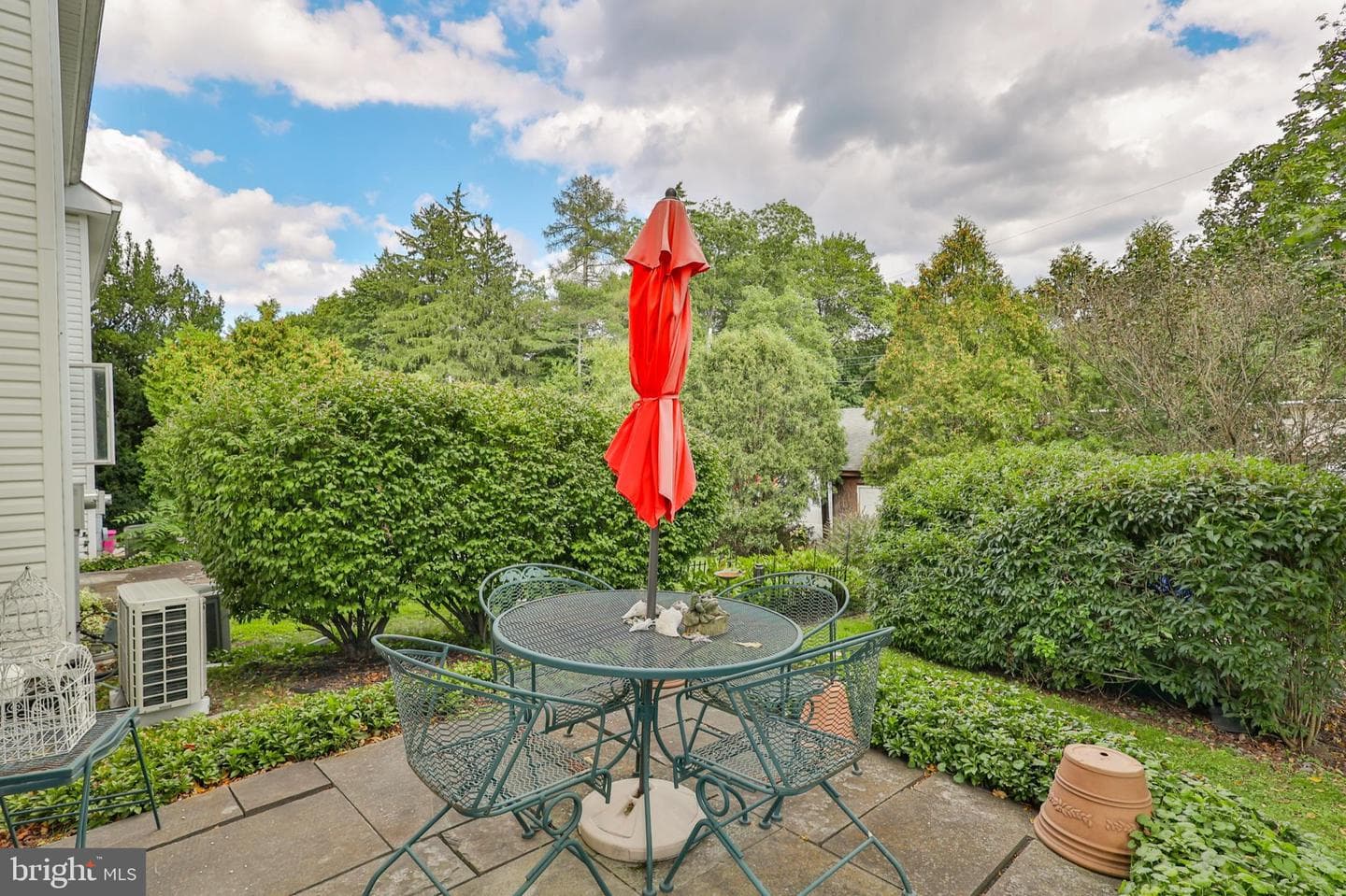 106 Garden Court photo 34
