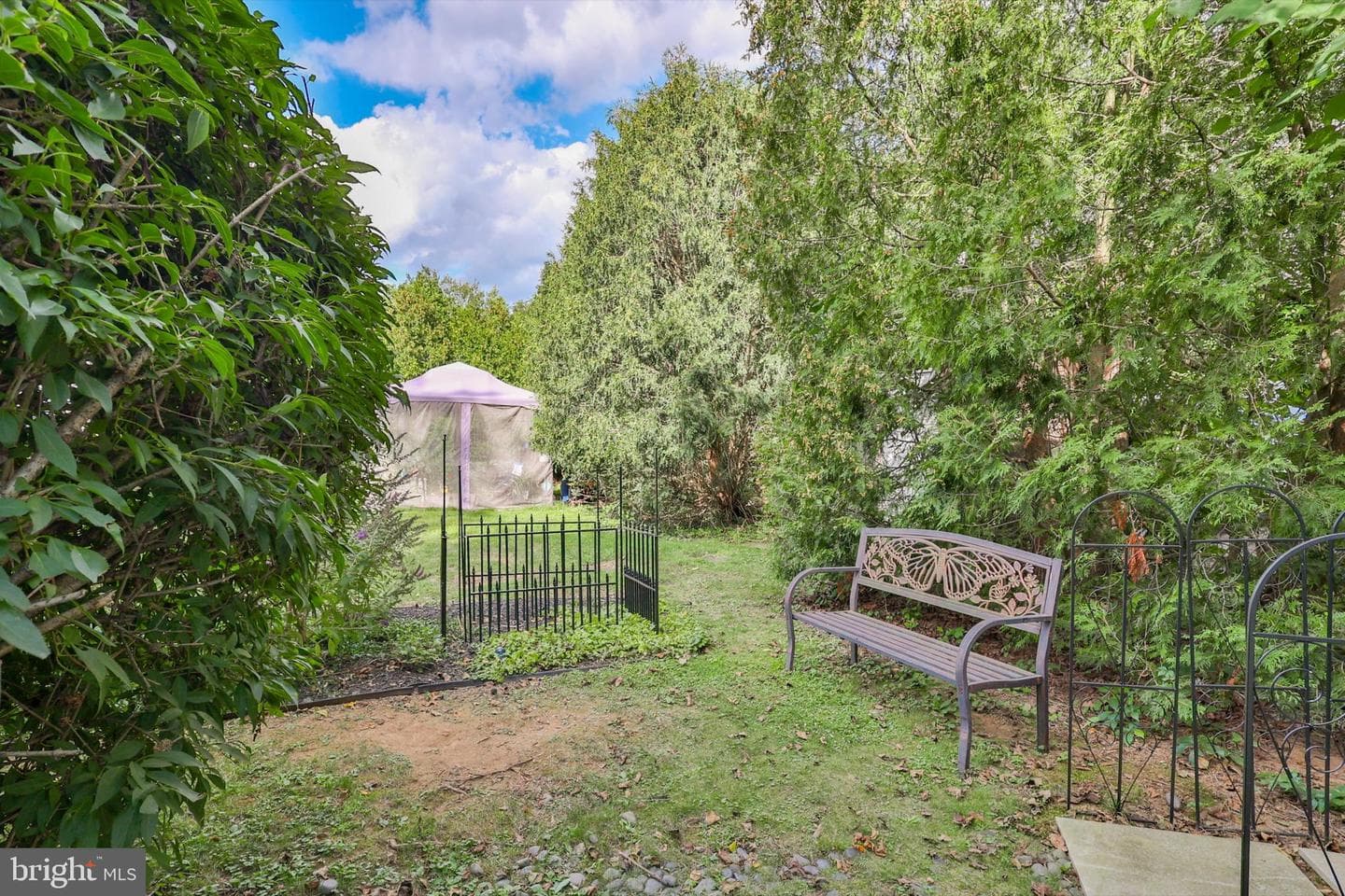 106 Garden Court photo 36