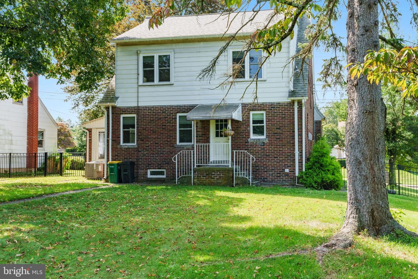 725 E Main Street photo 5