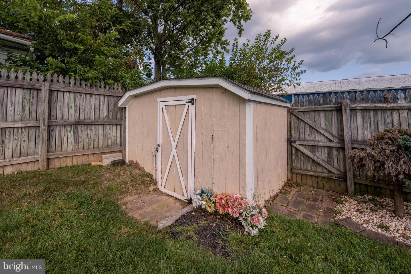 6342 Chapmans Road photo 19