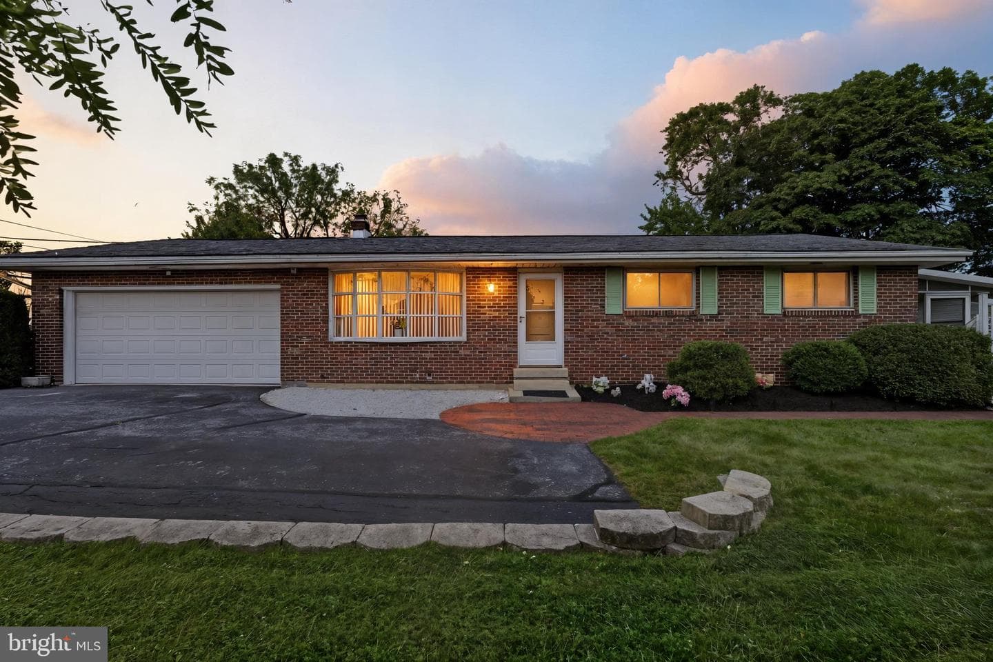 6342 Chapmans Road photo 21