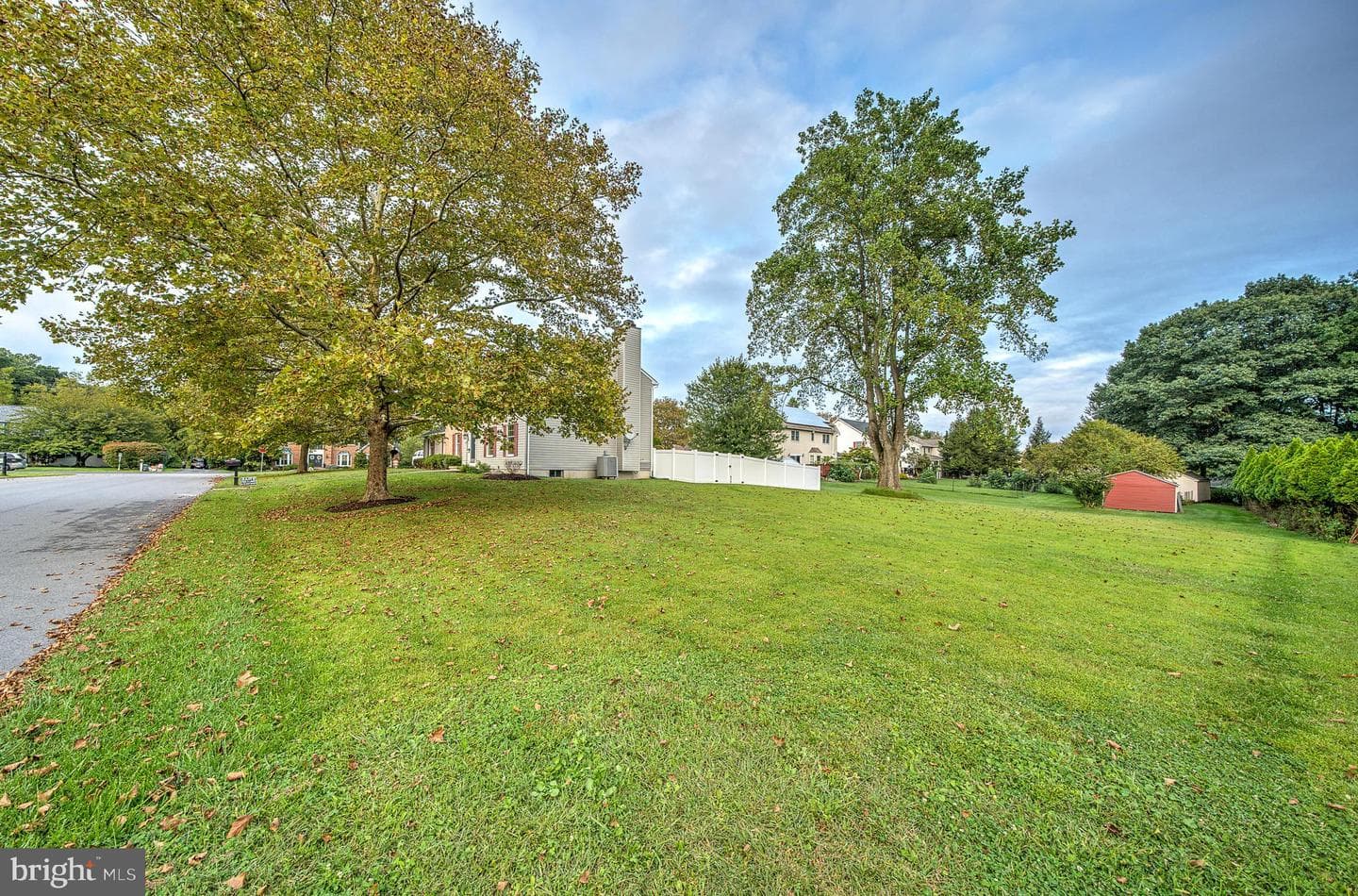 4880 Mar Street photo 10