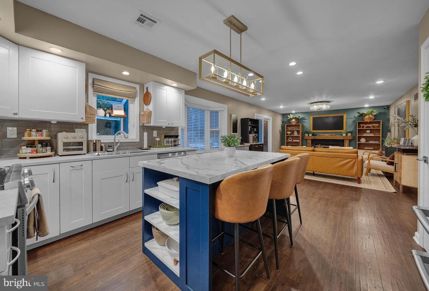 4880 Mar Street photo 26