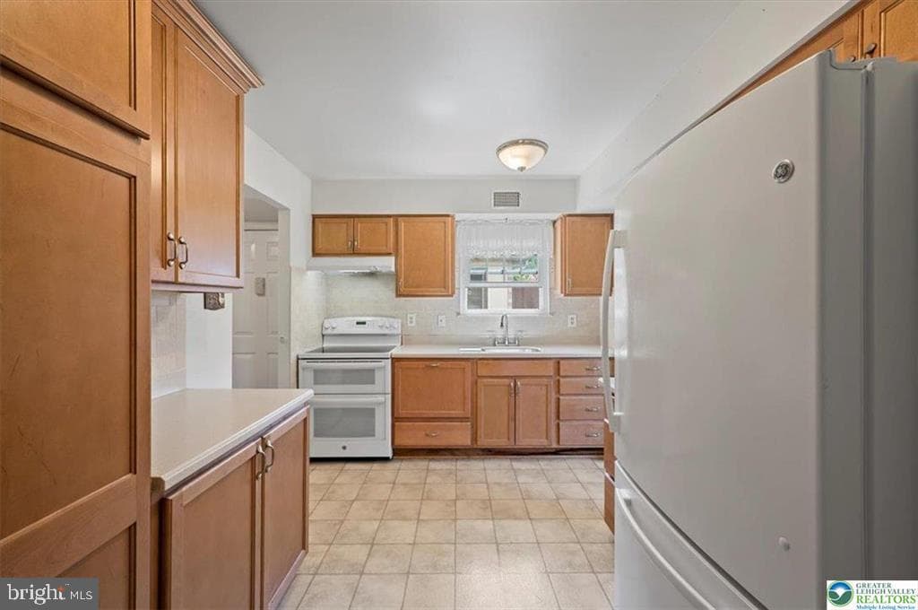 2796 Springhaven Place photo 7