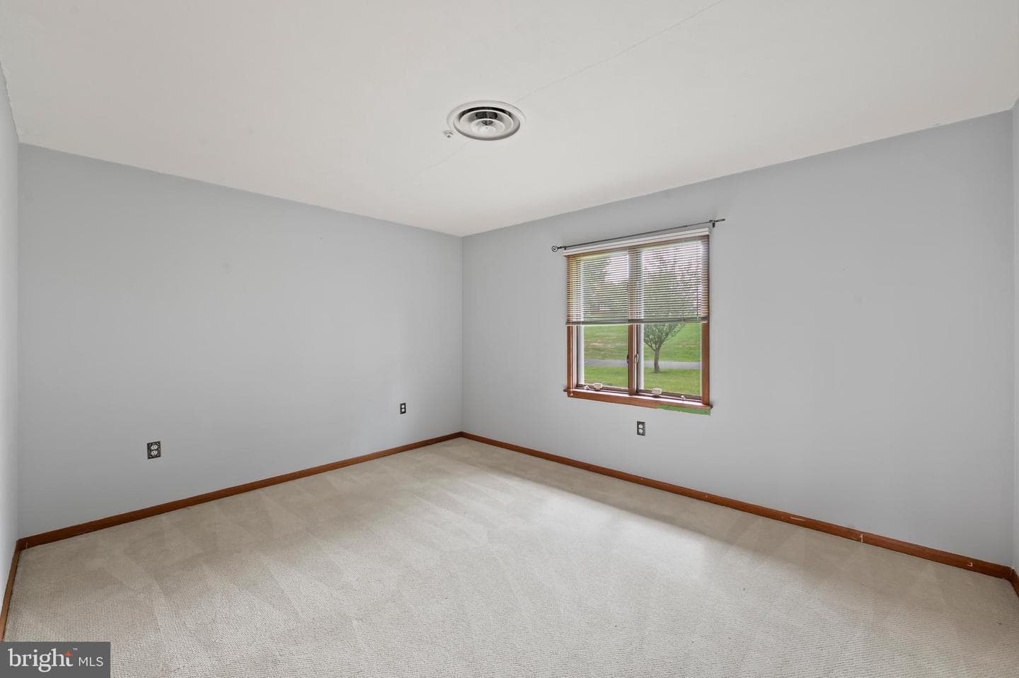 871 Robin Hood Drive photo 12