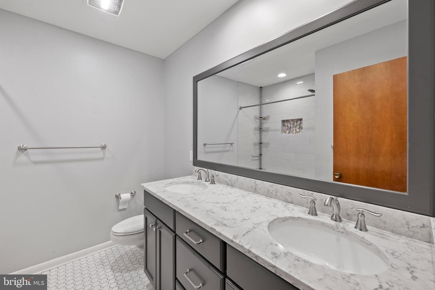 871 Robin Hood Drive photo 17