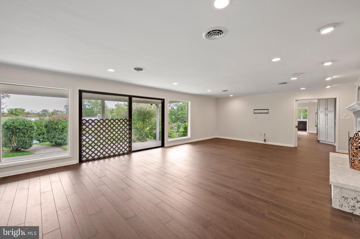 871 Robin Hood Drive photo 24