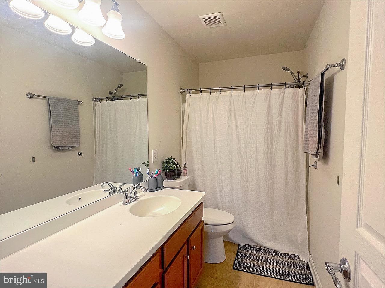 1649 Thorndale Road photo 14