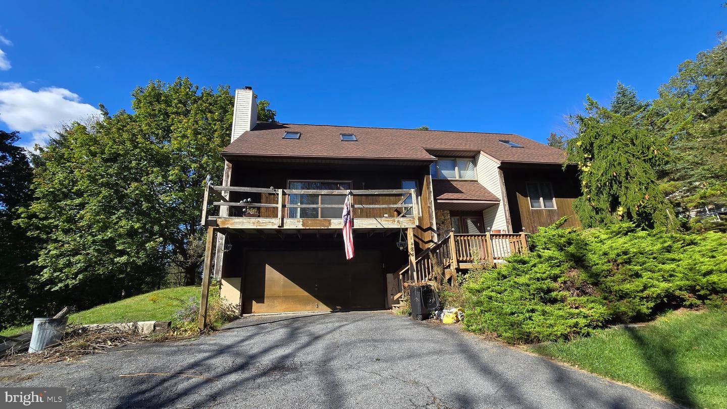 1483 Gable Drive photo 2