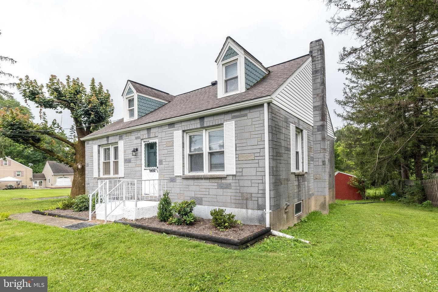 6692 N Main Street photo 2