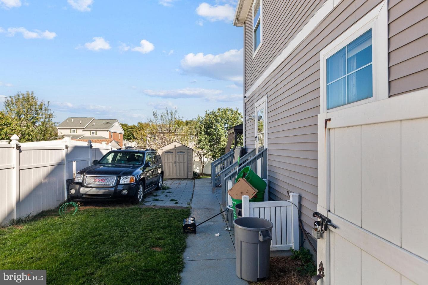 227 E Court Street photo 35