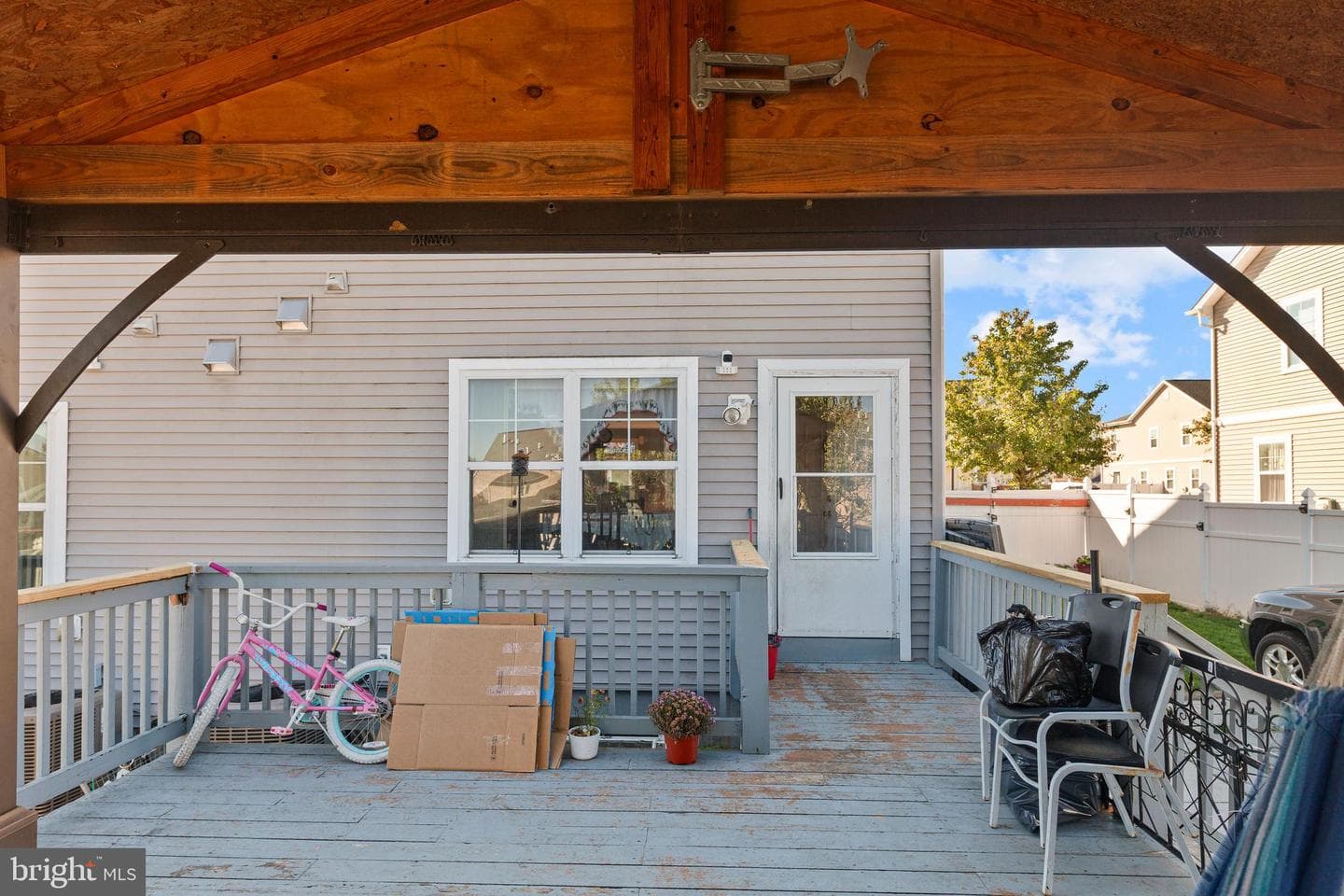227 E Court Street photo 37