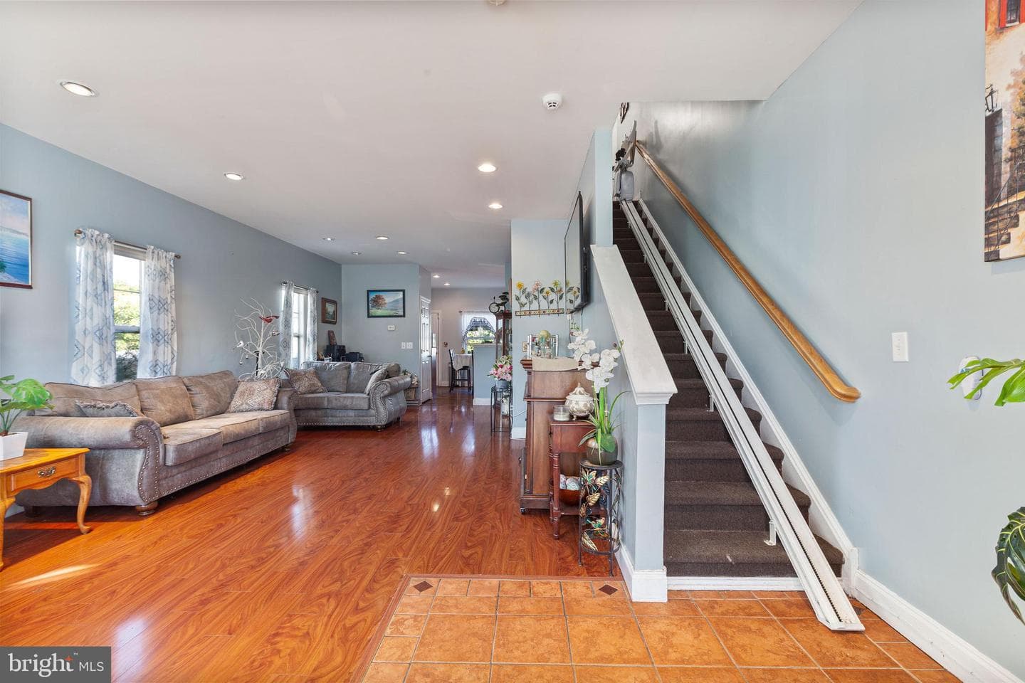 227 E Court Street photo 4
