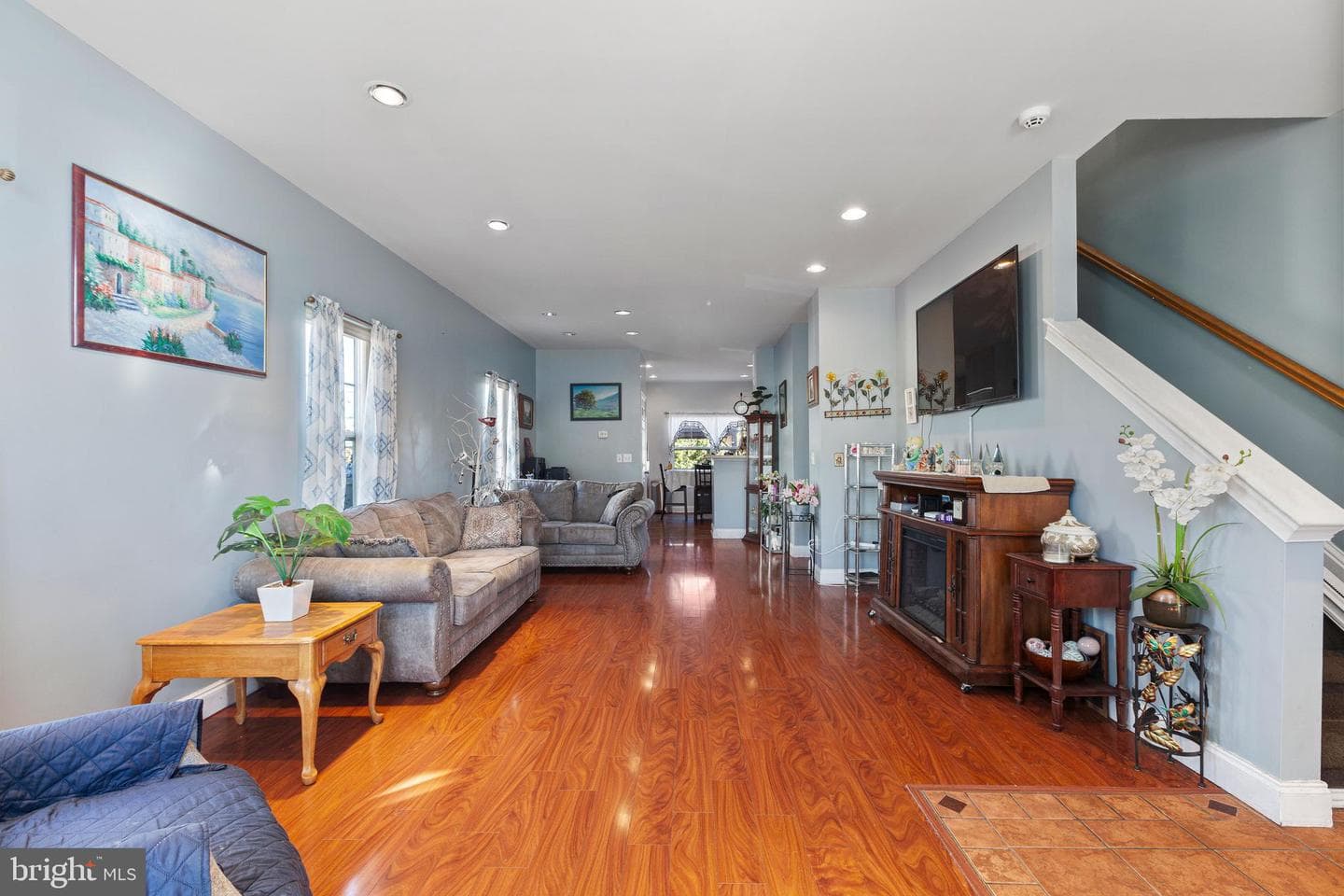 227 E Court Street photo 5