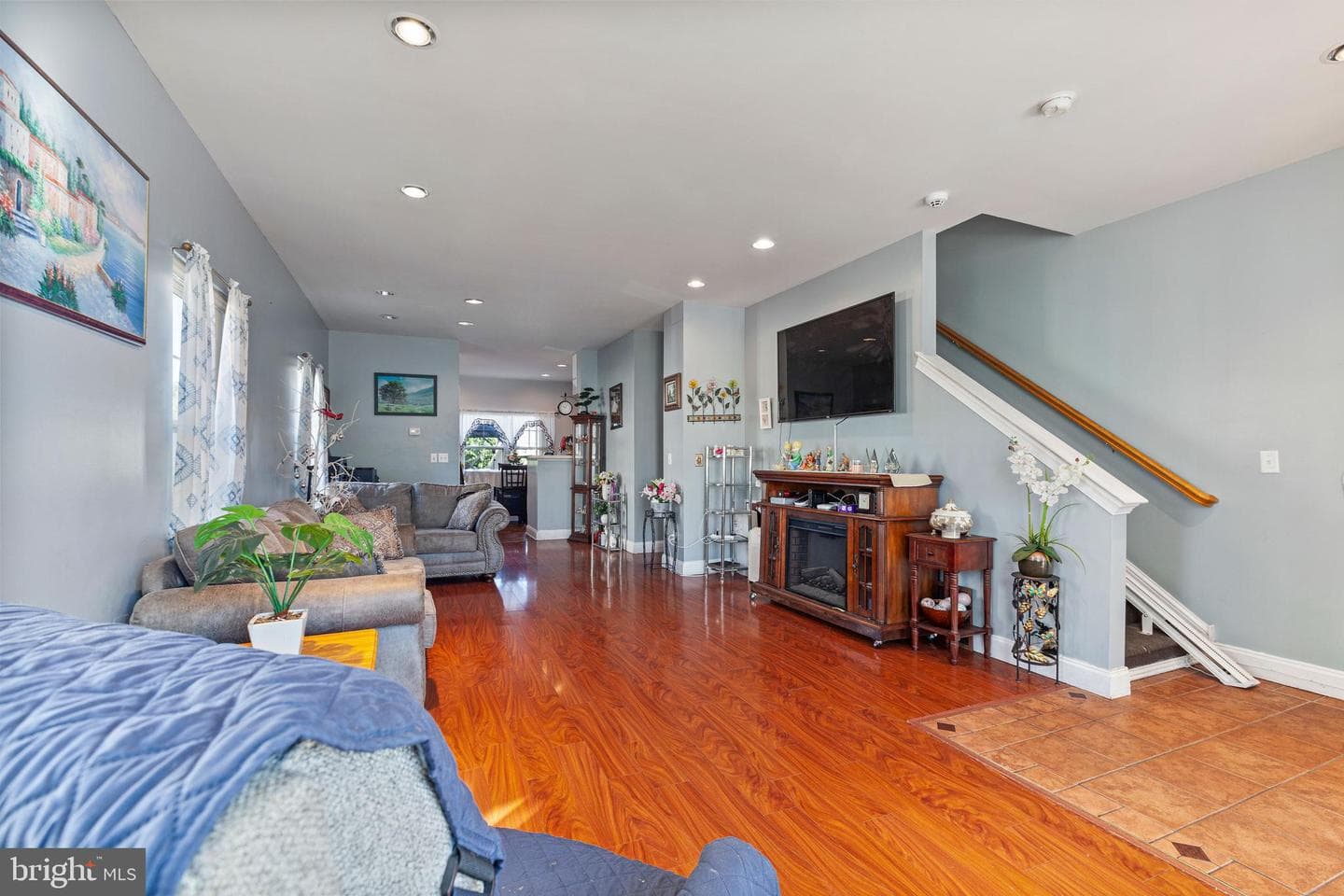 227 E Court Street photo 6