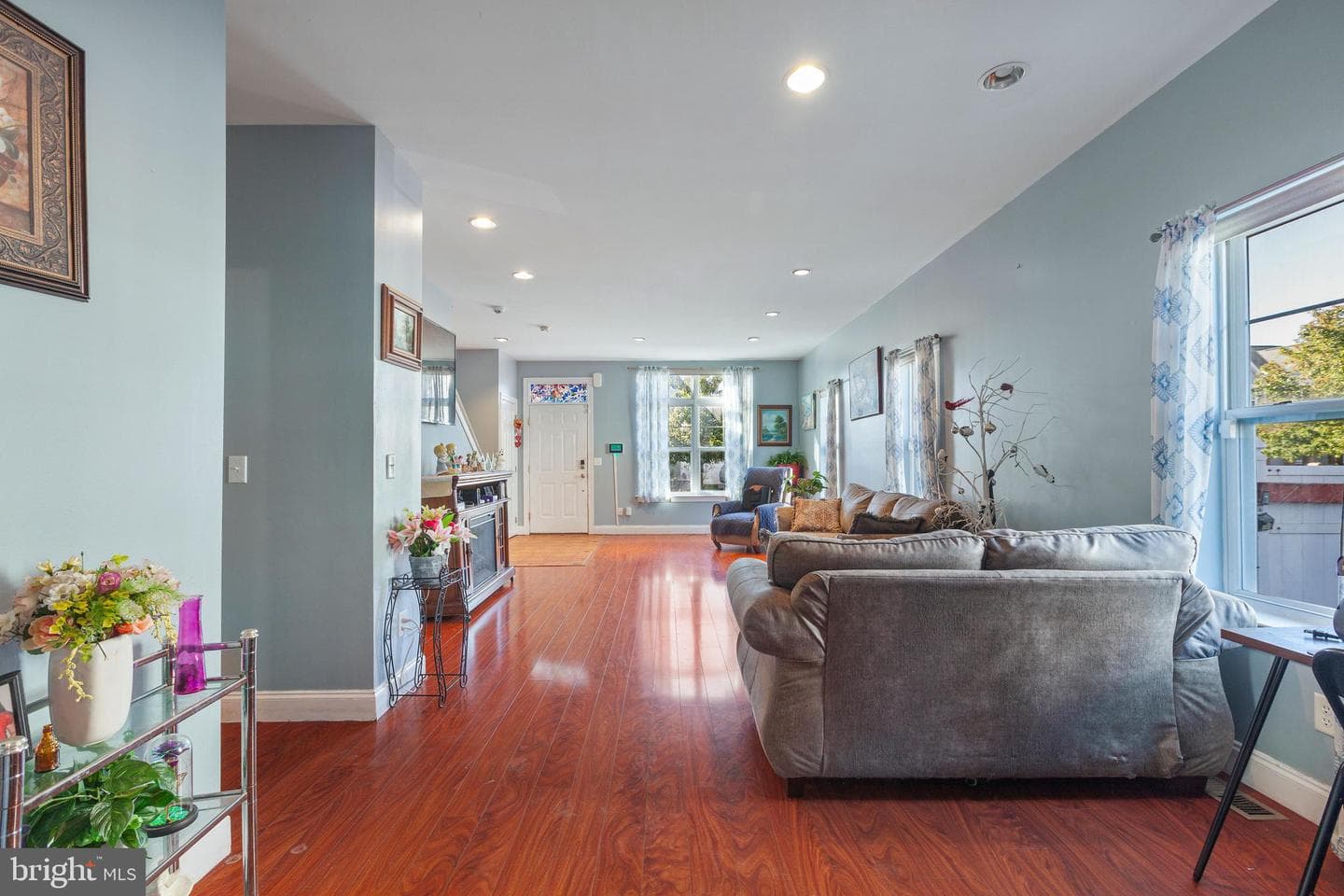 227 E Court Street photo 9
