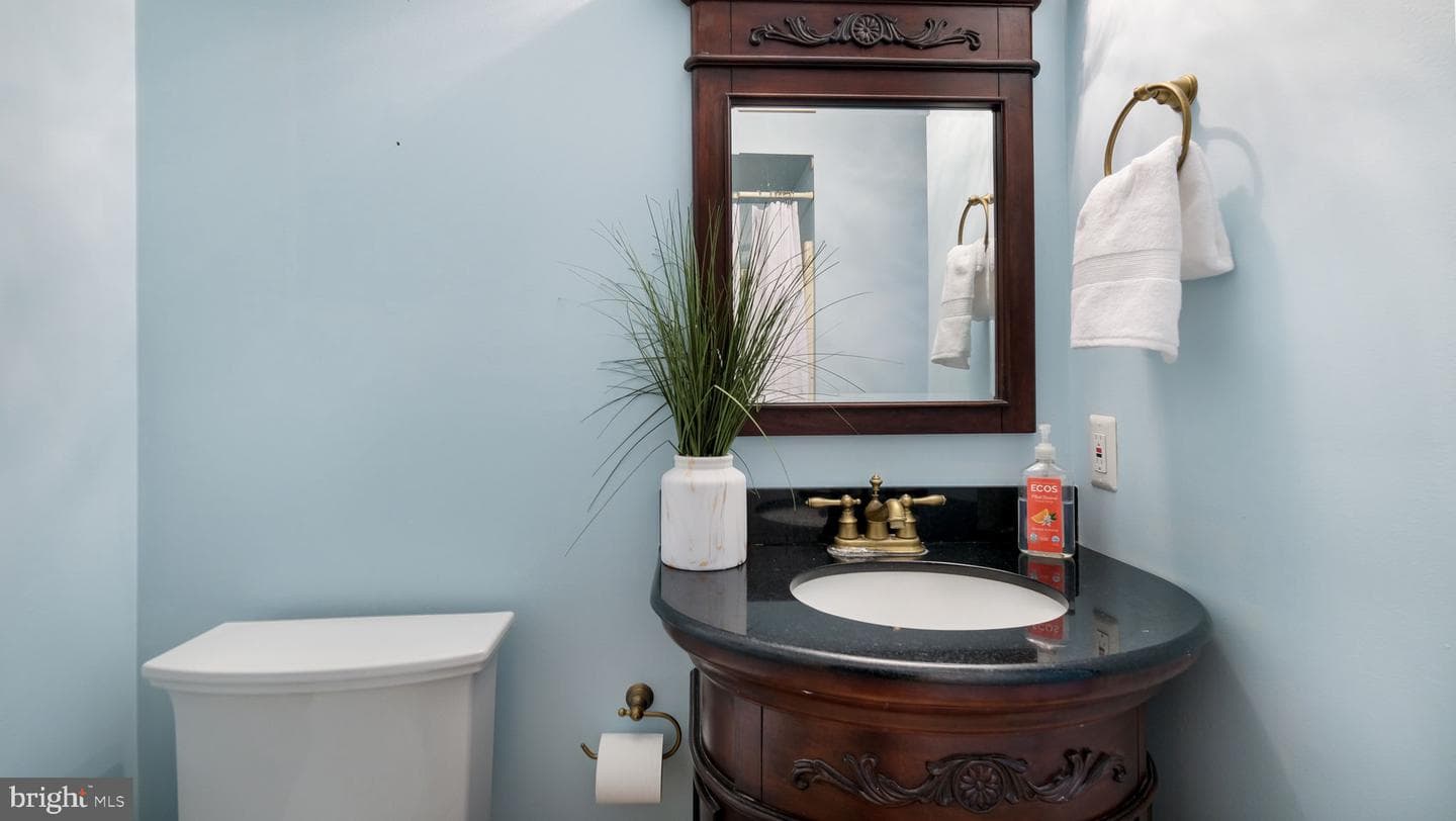 9032 Claussville Road photo 30