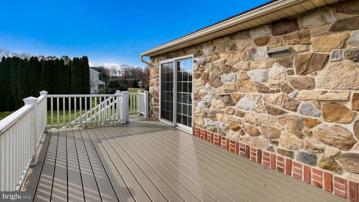9032 Claussville Road photo 37