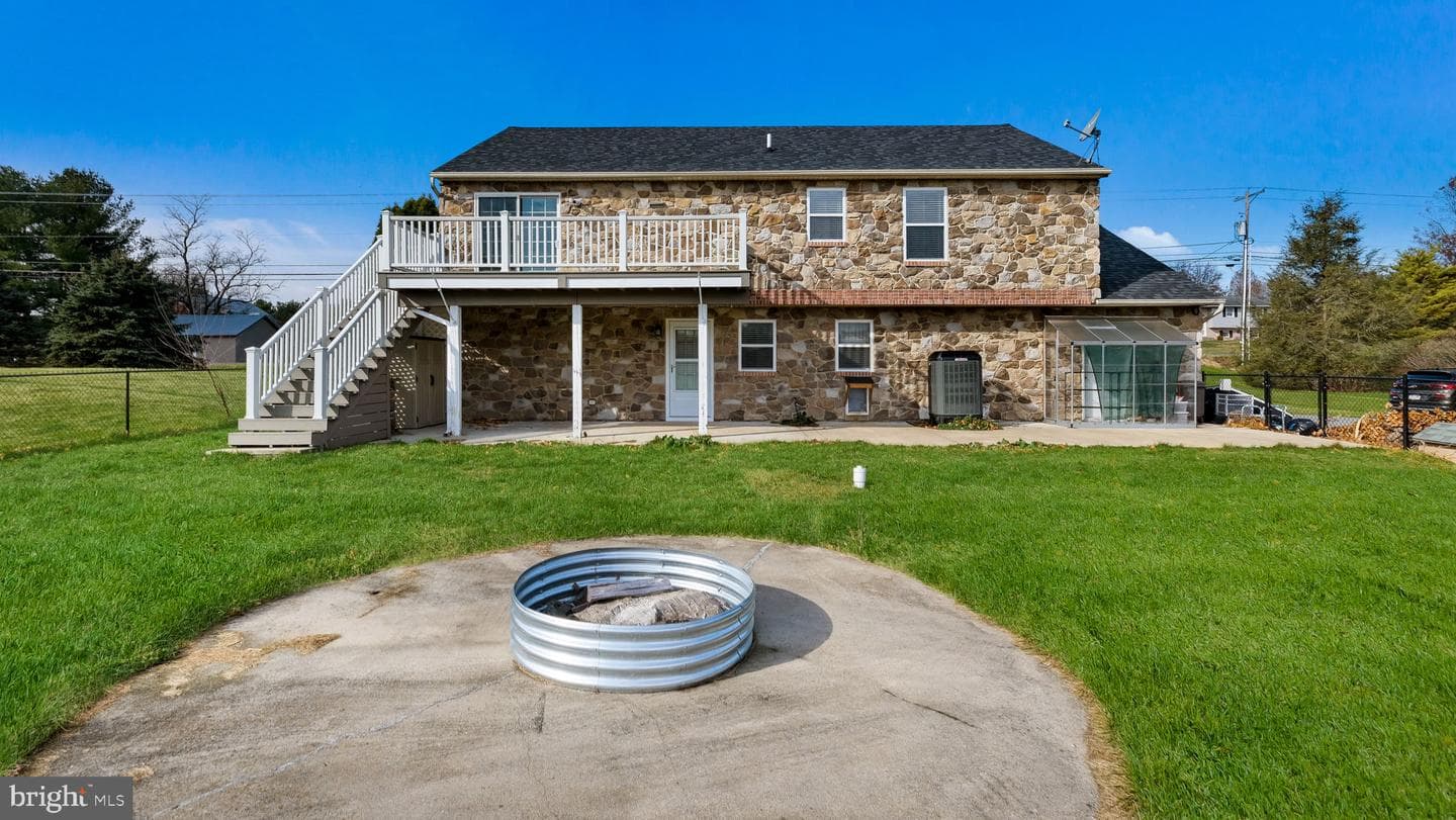 9032 Claussville Road photo 39