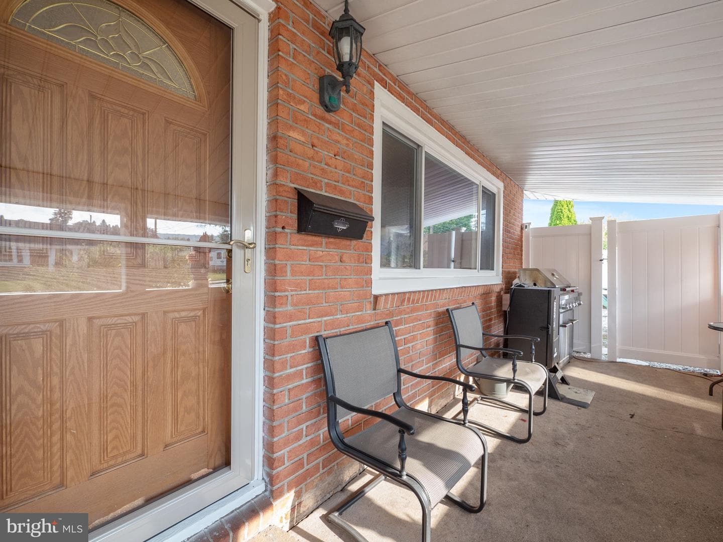 137 E Harrison Street photo 18