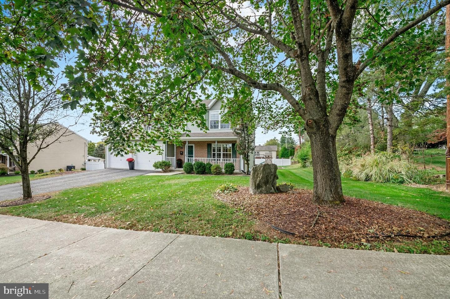 430 N Marshall Street photo 2