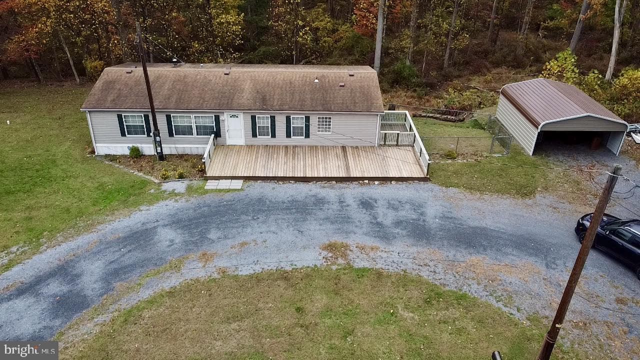 8568 Deer Road photo 1
