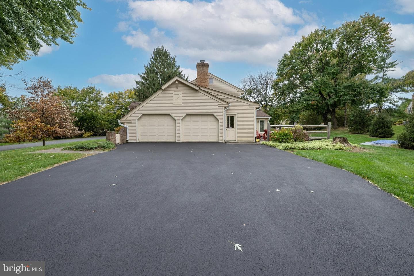 2570 Millbrook Drive photo 7