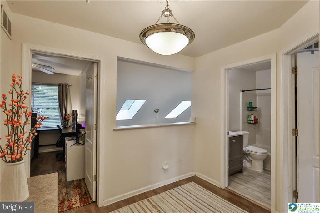 204 Ridings Circle photo 29
