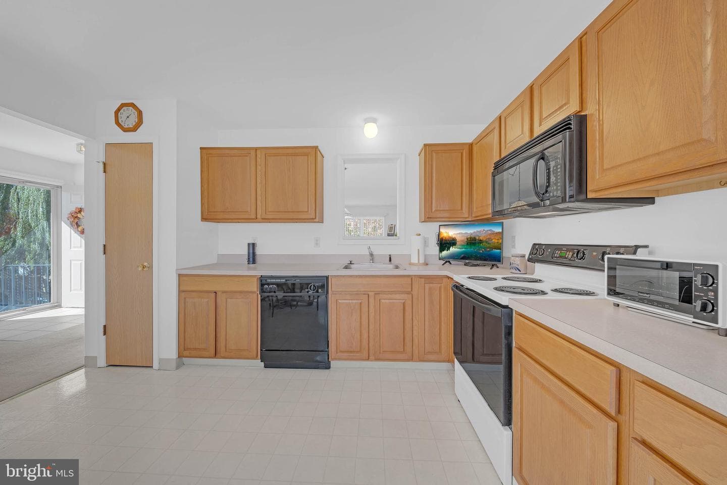 2879 Sequoia Drive photo 12