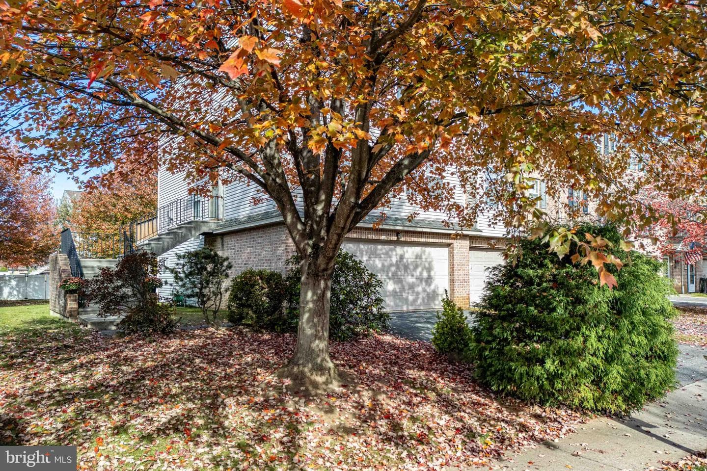 2879 Sequoia Drive photo 33