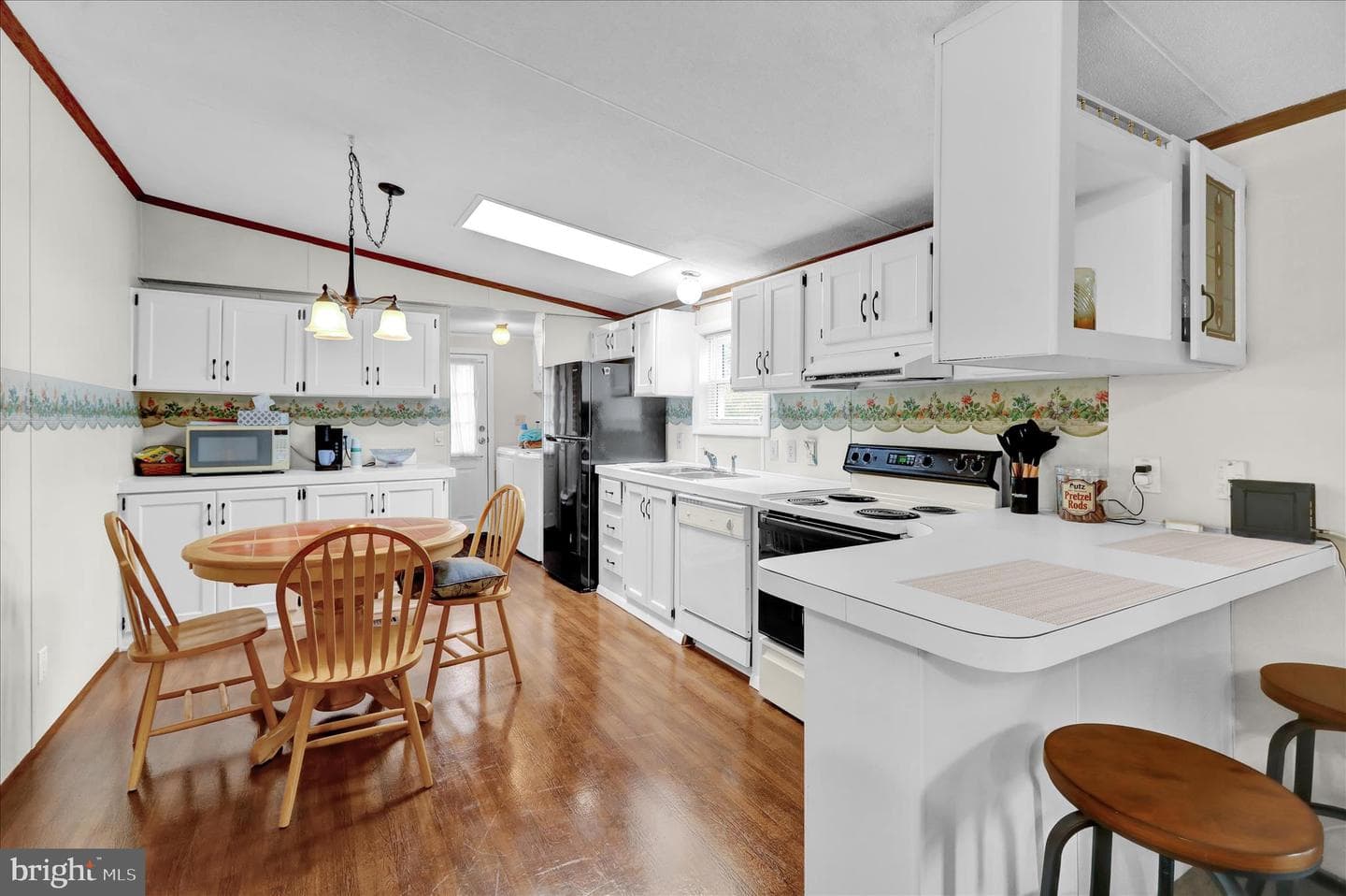 8758 Turkey Ridge Road photo 15