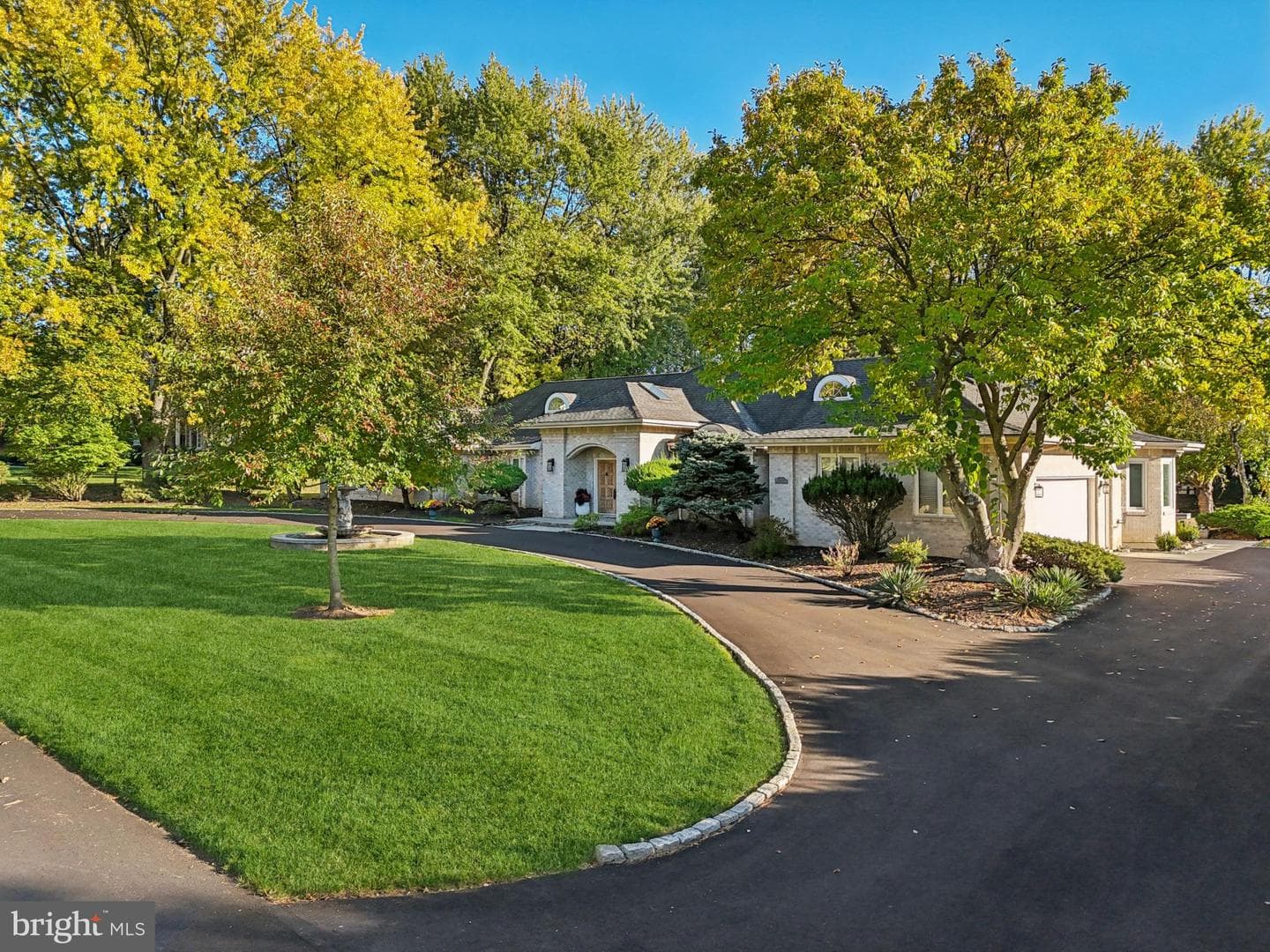 2270 Bishop Road photo 2