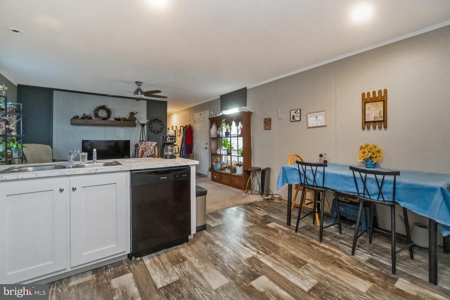 1041 Dogwood Street photo 11