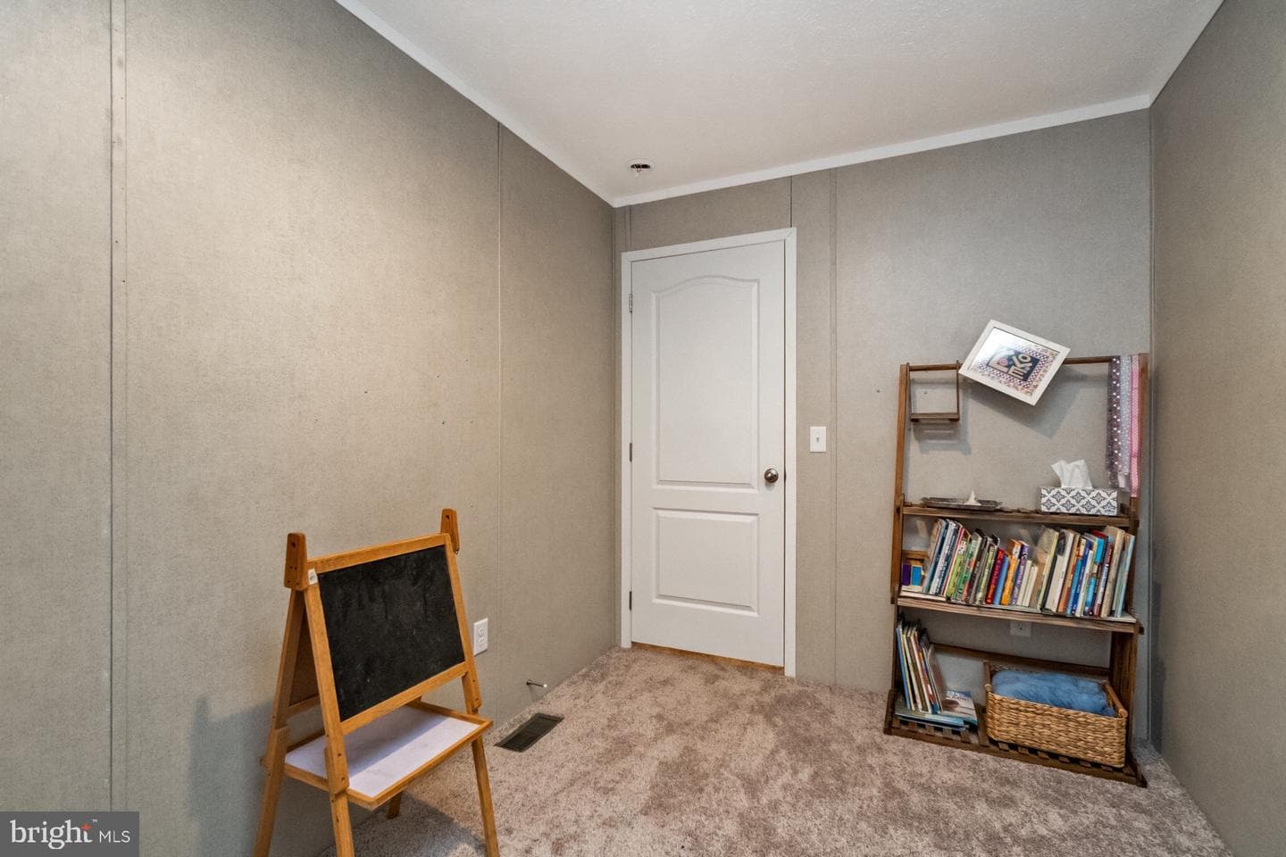 1041 Dogwood Street photo 19