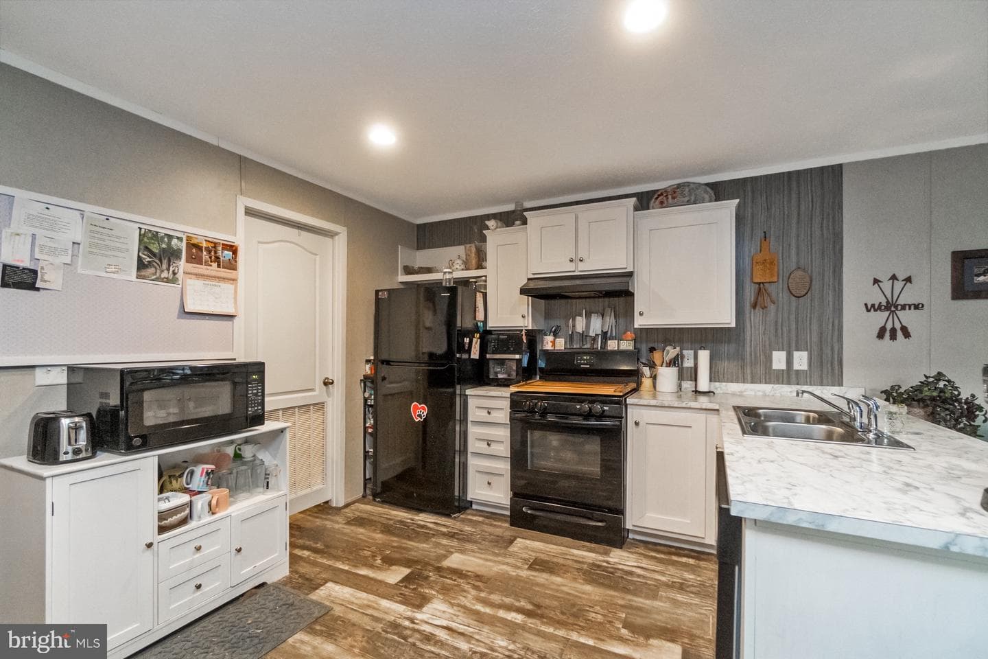 1041 Dogwood Street photo 8
