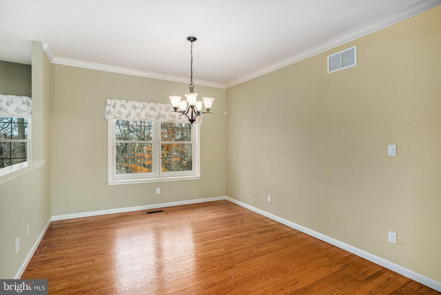 3186 Overlook Drive photo 9