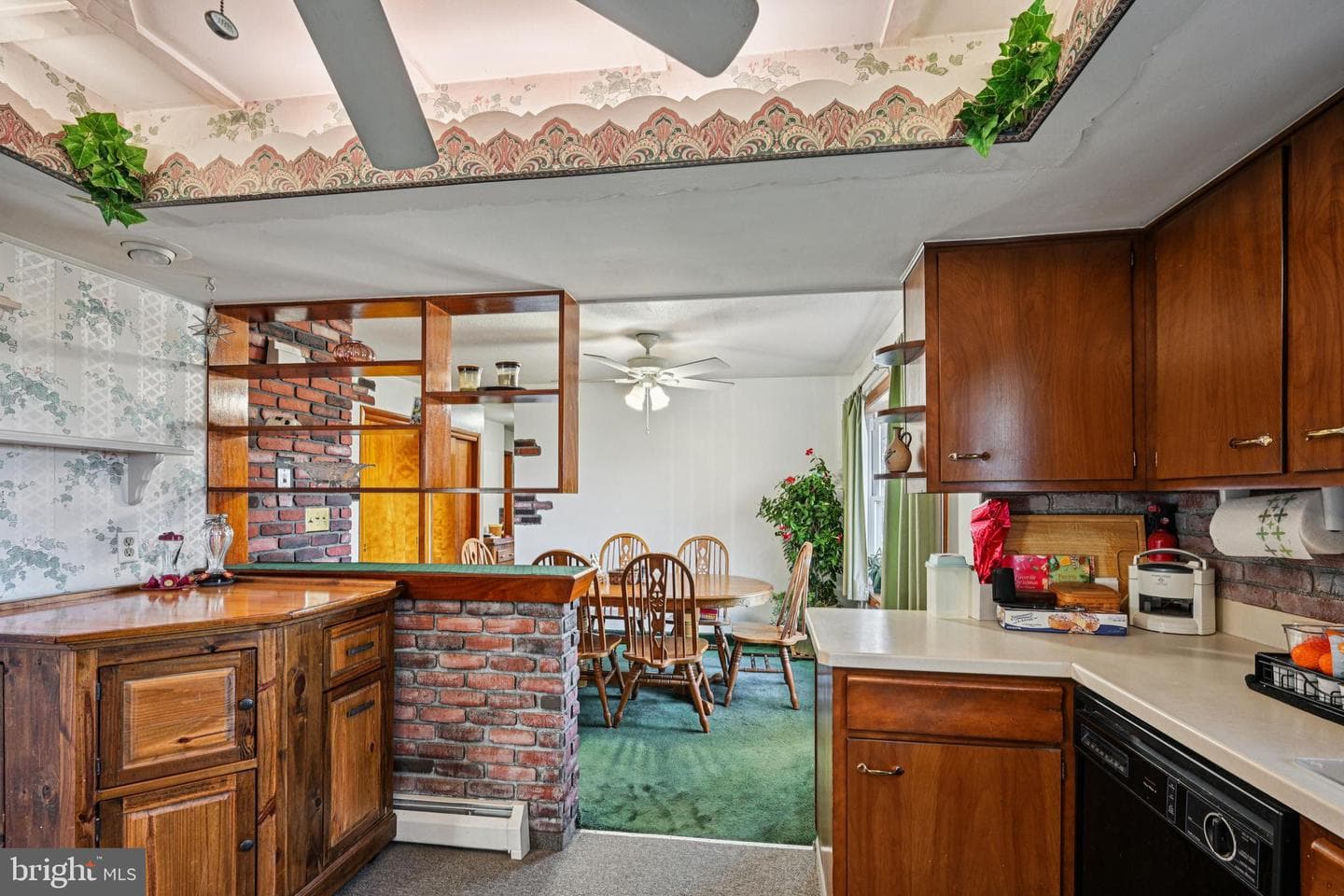 1459 Leicester Place photo 16