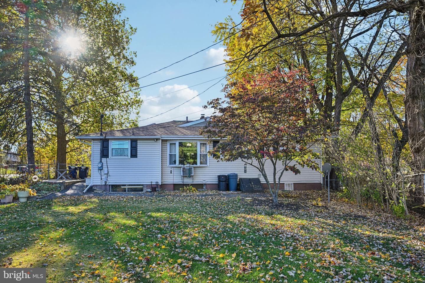 1459 Leicester Place photo 34